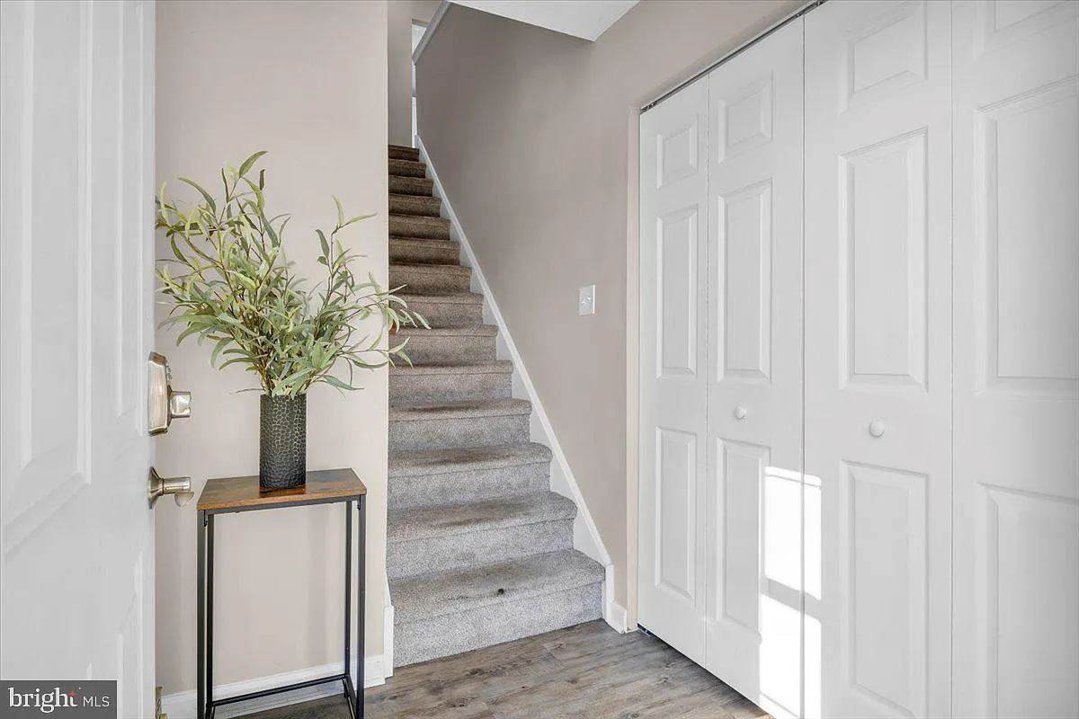 2 bed, 2.0 bath, 1086 sqft, $2,500 — Photo 3