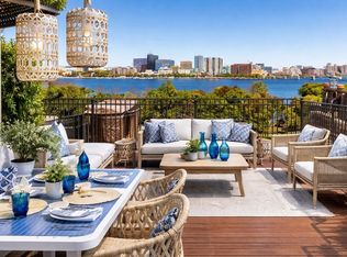 214 Beacon St, Boston, MA 02116