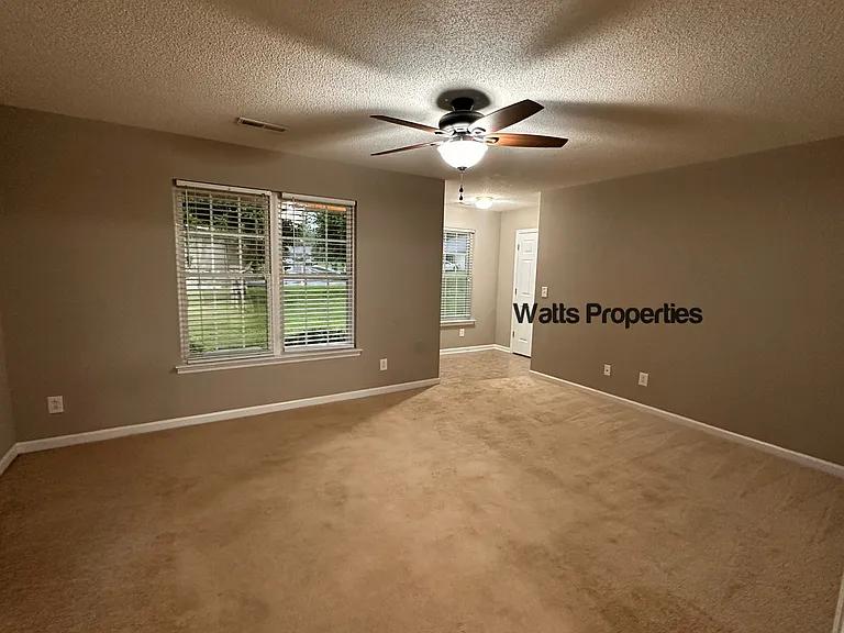82 Briar Cir #82 — Photo 4