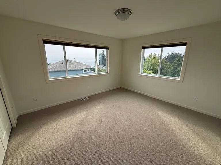 11543 NE Skyward Loop — Photo 15