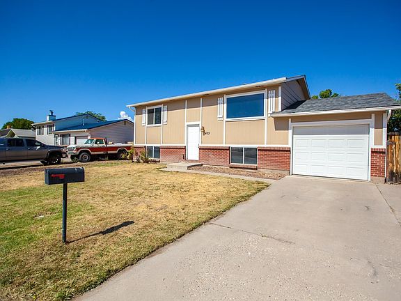 3rd image of 489 Anjou Dr