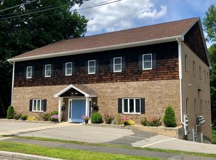 870 Elm St, West Springfield, MA 01089