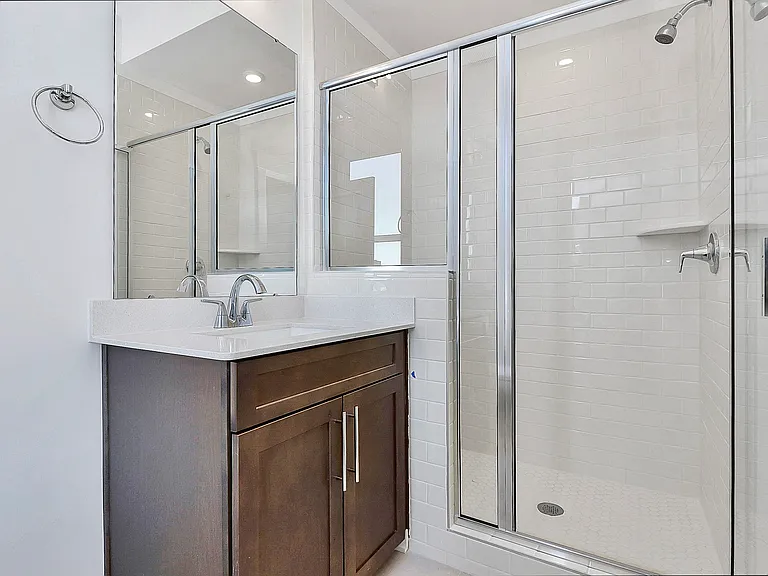 5027 Dutchess Dr — Photo 16