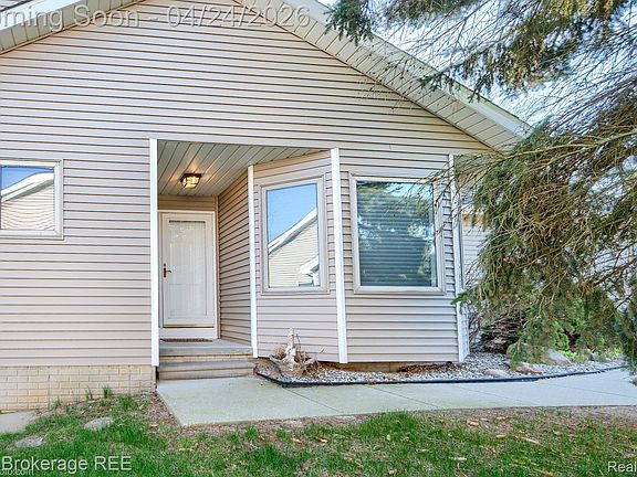 3rd image of 9201 Emily Dr