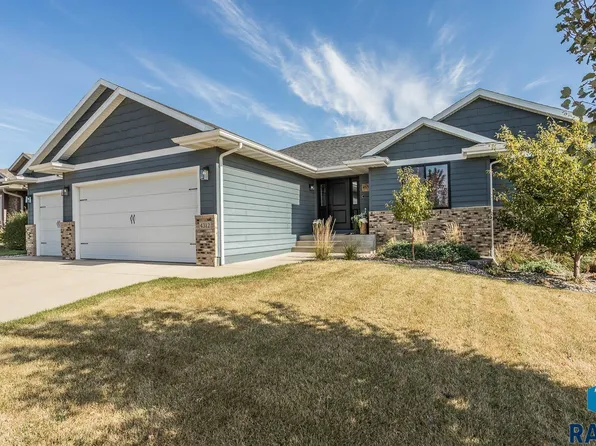 4312 S Alpine Ave, Sioux Falls, SD 57110
