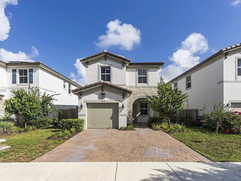 2408 NW 131st Cir