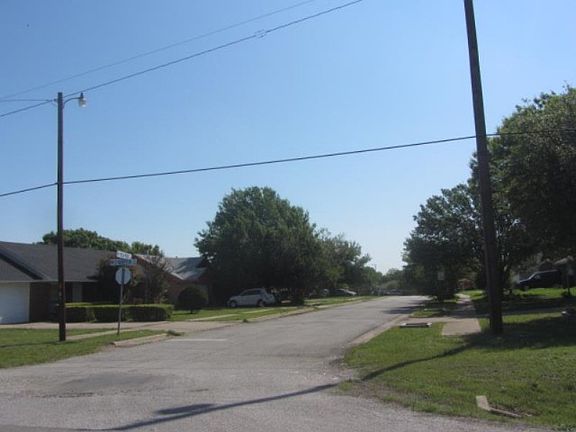 4th image of 106 Mesa Moor Dr