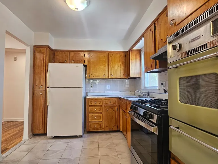 22-53 76th St #3B — Photo 2