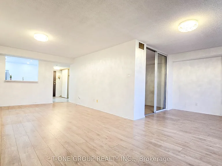 4725 Sheppard Ave E #516 — Photo 4