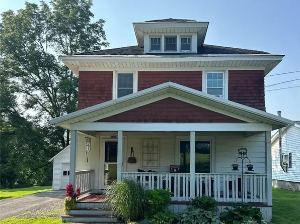 5364 Eugene St, Lowville, NY 13367