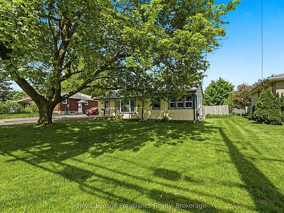 2nd image of 143 Avondale Rd