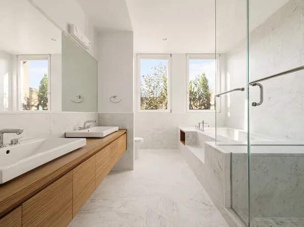 107 Union Street image 13 of 17