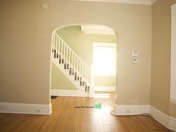 5th image of 642 Benjamin Ave SE