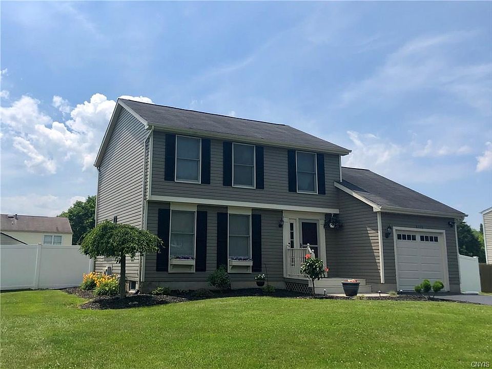 1st image of 8220 Renfrew Dr