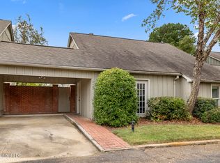 214 River Pl, Jackson, MS 39211