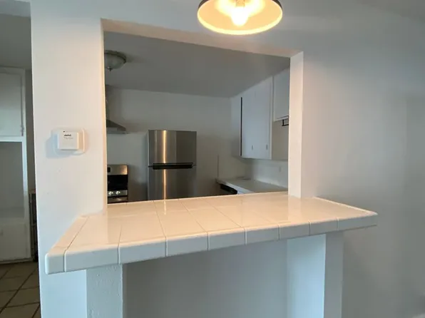 Cozy 2-Bedroom Apartment Just Steps from the Ocean Bluffs!, 4935 Coronado Ave, San Diego, CA 92107