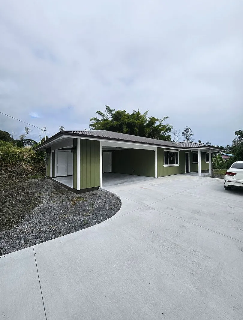 Beautiful NEW 3 Bedroom 2 Bath Home off South Kulani — Photo 1