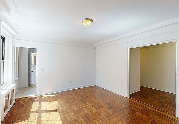 4th image of 222 W 83rd St APT 11C