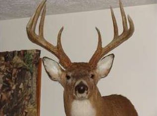 10229 W Riekena Rd, Mapleton, IL 61547