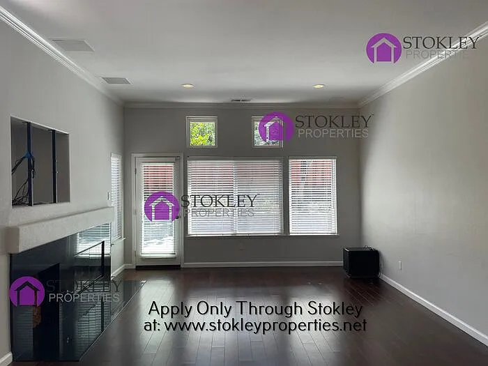208 Stetson Dr — Photo 6