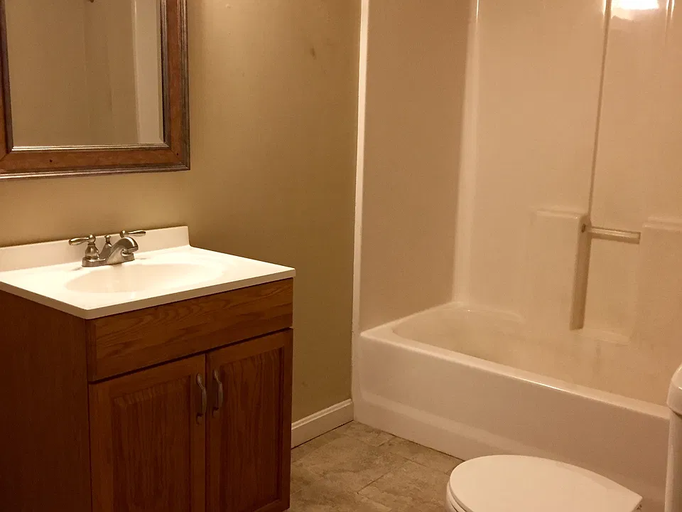 Full bathroom with W/D hook up