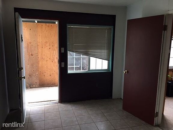 2nd image of 129 Glenwood Ave #B