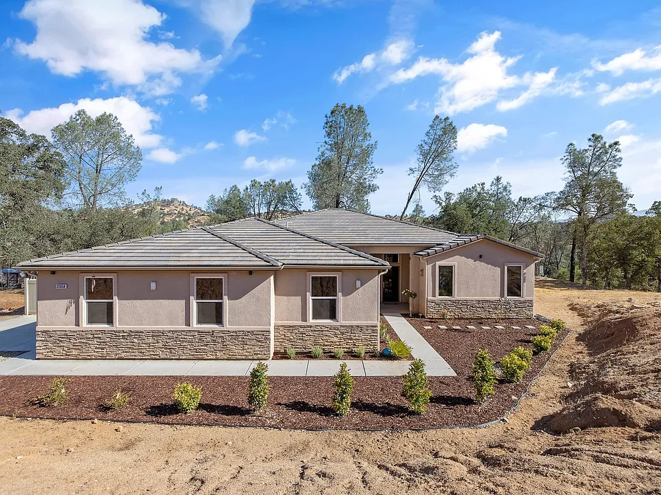 31568 Road 400