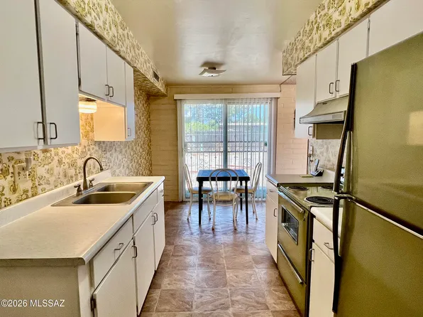 2955 S Kolb Rd, Tucson, AZ 85730