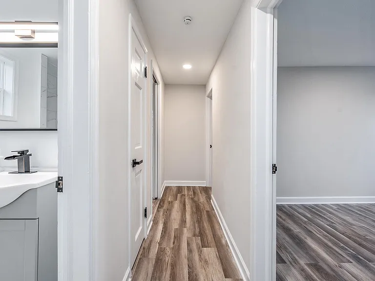 2816 Schooley Dr — Photo 8