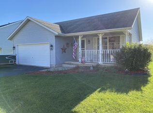 417 Forest View Dr, Genoa, IL 60135