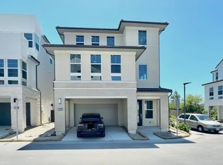 100 Pin Ln, Lake Forest, CA 92630