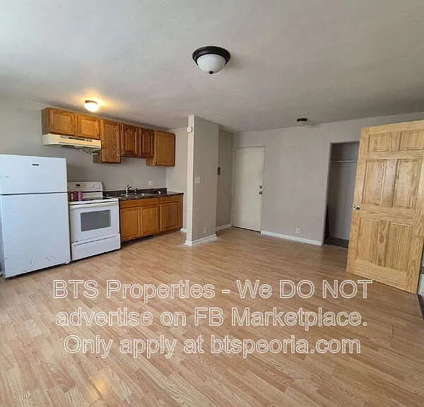 119 Vanburen Ct #6 — Photo 4