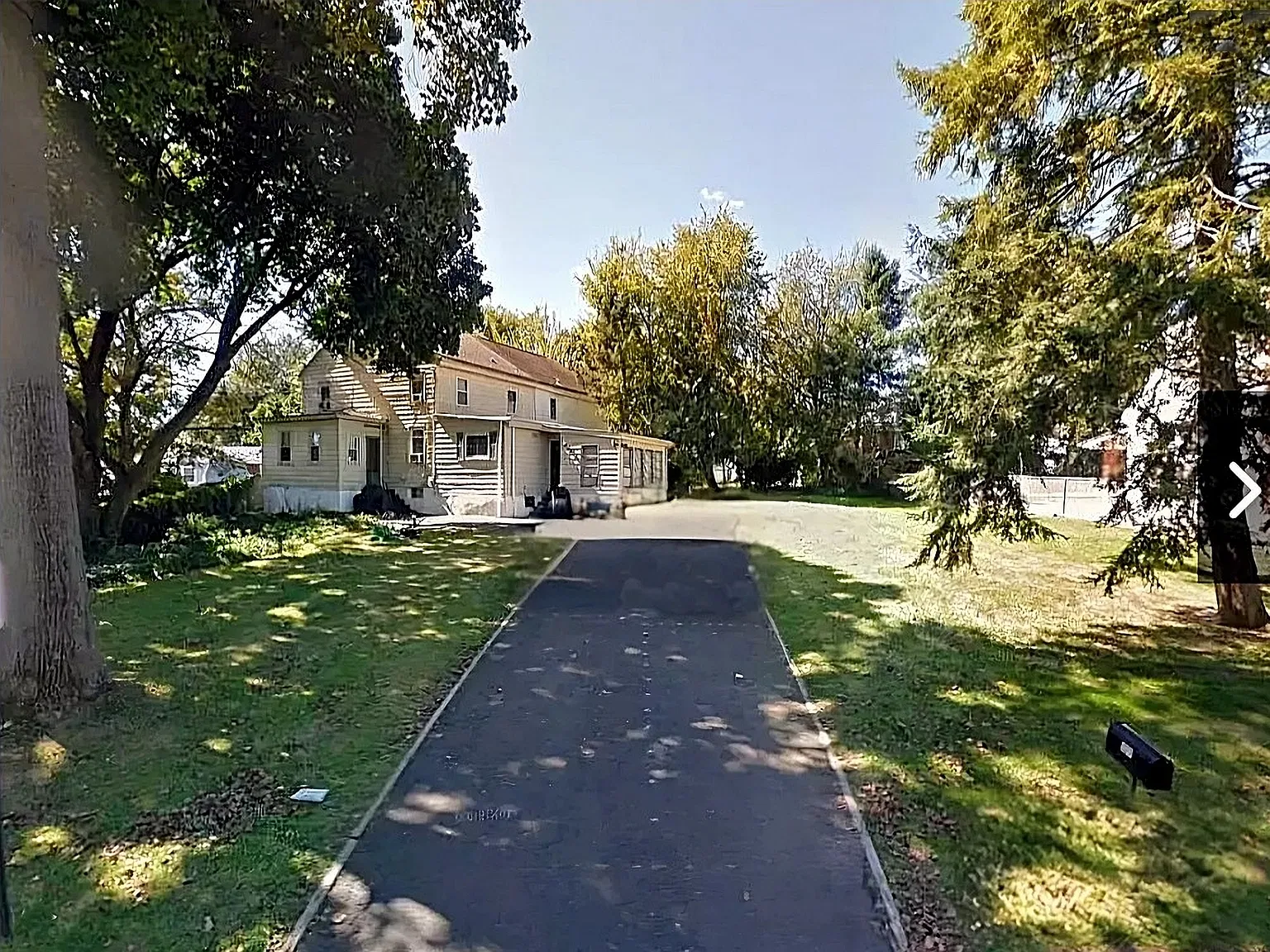 127 Hazelhurst Ave — Photo 3