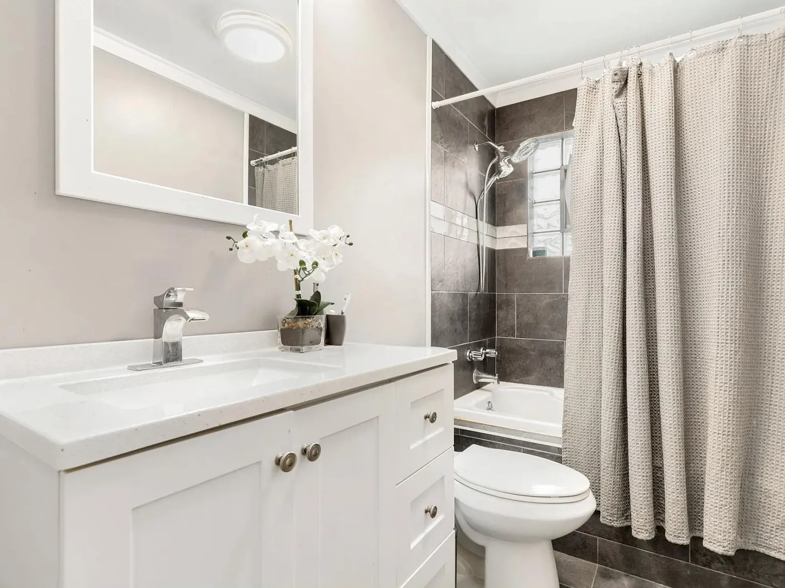 10105 Buell Ct — Photo 3