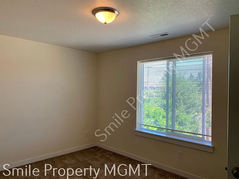 3223 SE 122nd Ave #A-B — Photo 15