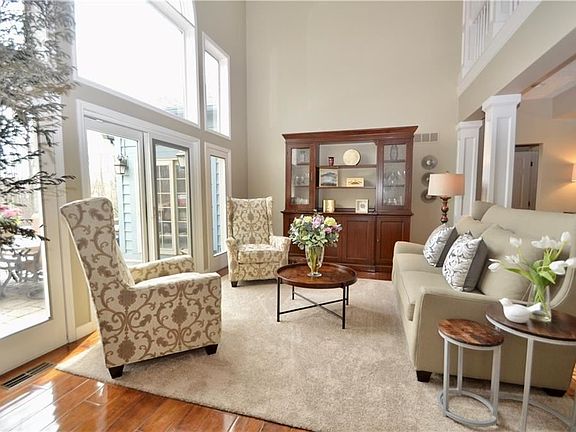 4th image of 29260 Regency Cir