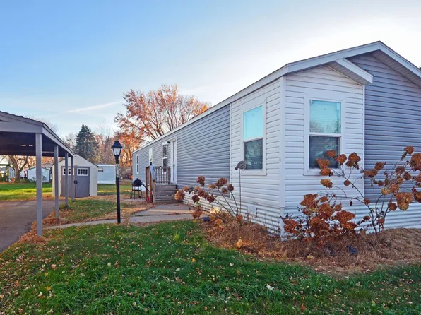 1368 96th Ln NE, Blaine, MN 55434