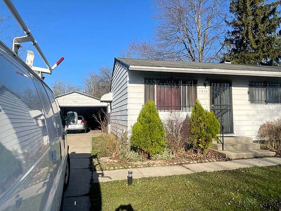 2nd image of 1913 Walcott St