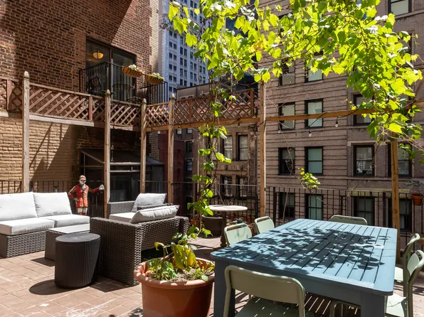 176 Broadway image 9 of 9