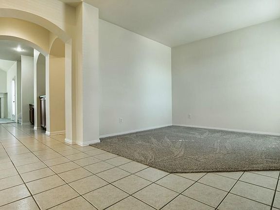 3rd image of 1519 Holveck Dr