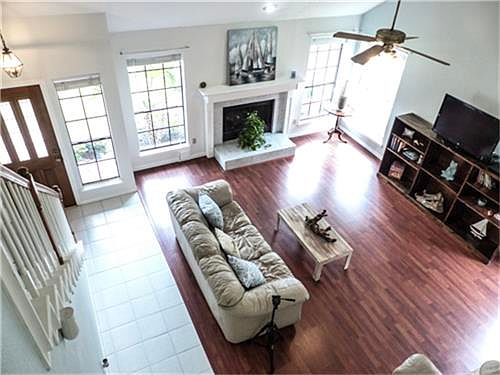 4th image of 2910 Tower Bridge Ct
