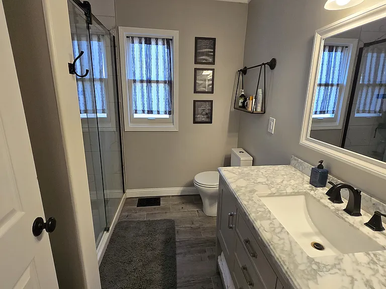 2857 S Capitol Ave — Photo 4