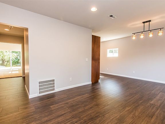 4th image of 4909 W Swords Cir