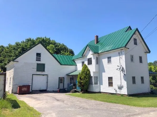 8 River Road, Benton, ME 04901