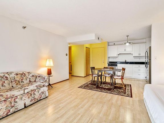 4th image of 66 9th St #1405