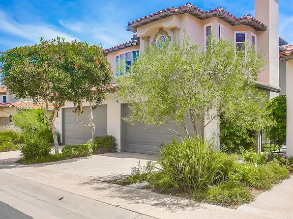 9709 Claiborne Sq, La Jolla, CA 92037