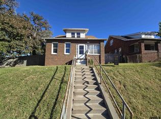 2718 F St, Omaha, NE 68107