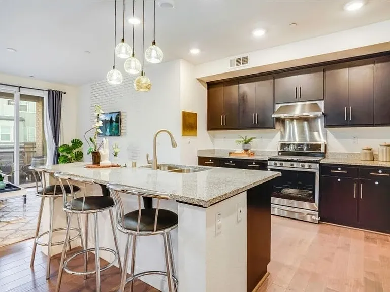642 Obsidian Dr — Photo 4