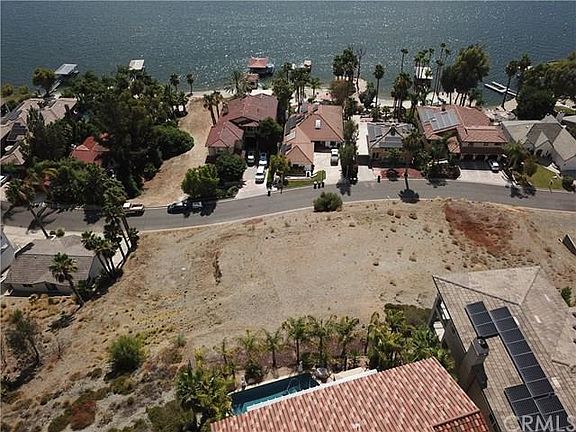 4th image of 22343 San Joaquin Dr W