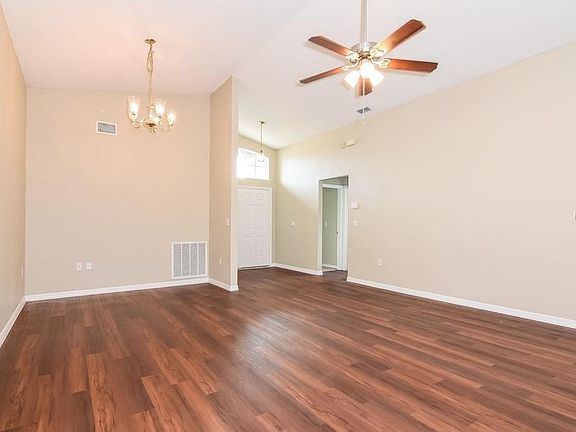 2nd image of 855 Summer Glen Dr